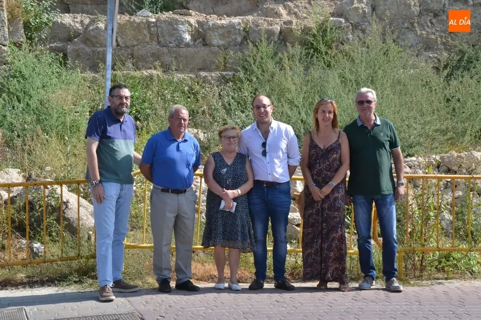 Foto 3 - El PP denuncia p&uacute;blicamente la demora en el arreglo del derrumbe de la Cuesta de Santiago  