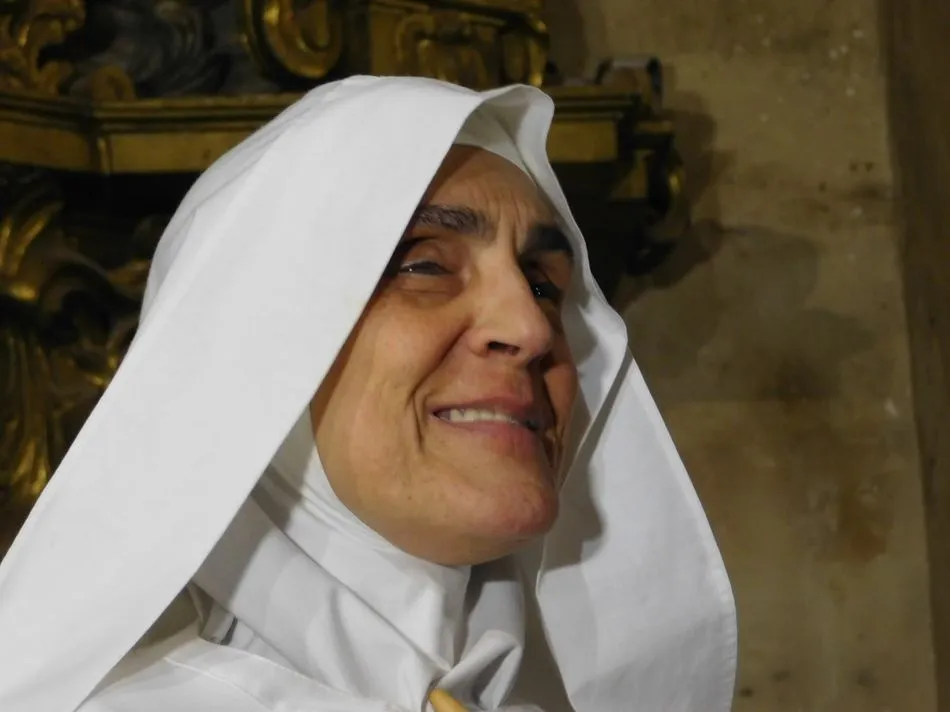 Foto 4 - Teresa llena de luz la iglesia de Gomecello