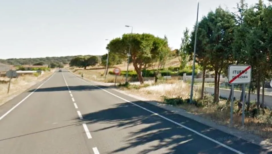 Carretera SA-200 en Ituero de Azaba