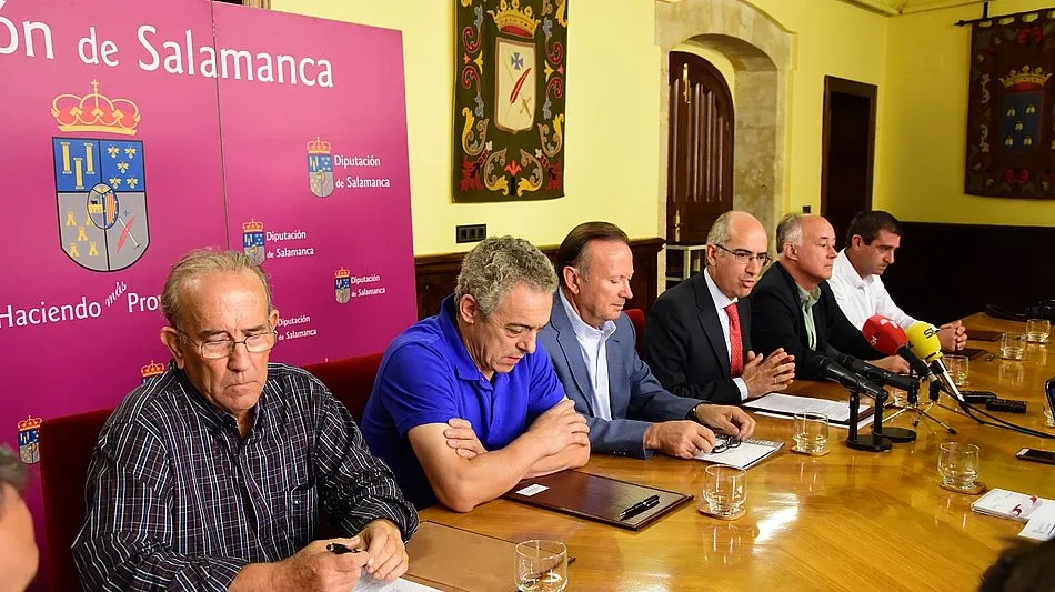 Foto 3 - Los Reyes inauguran el pr&oacute;ximo mi&eacute;rcoles la XXX Exposici&oacute;n Internacional de Ganado Puro