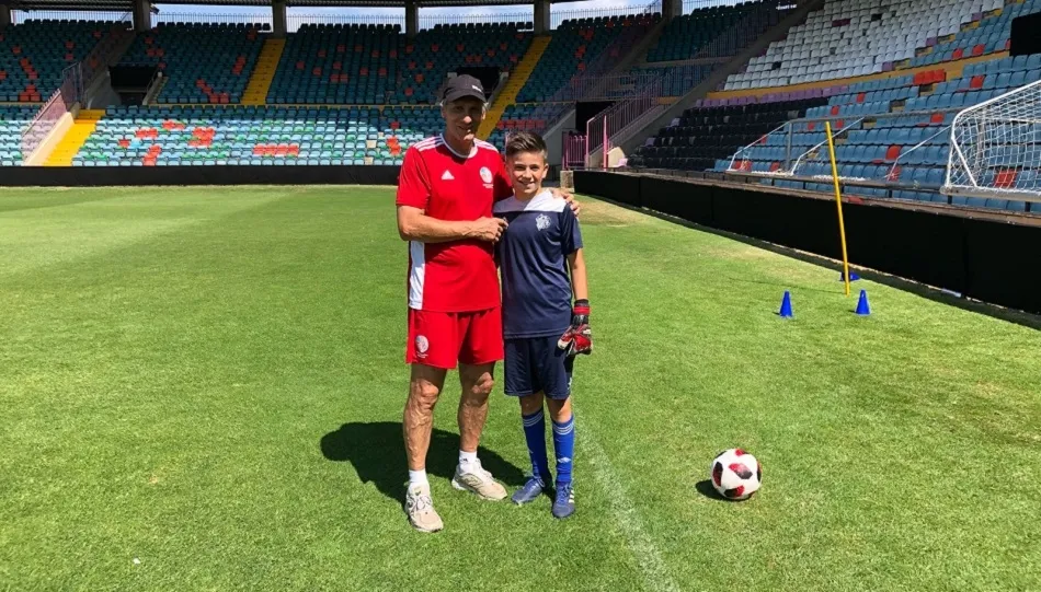 Gonzalo, junto a Ángel Lozano, durante un entranamiento en el Helmántico. Foto: www.cantera.cfsalmantinouds.com/