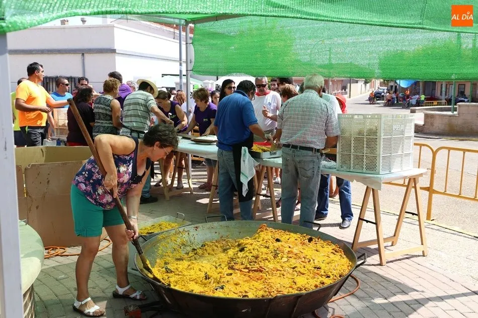 Foto 9 - 600 raciones de paella para encarar el fin de fiestas