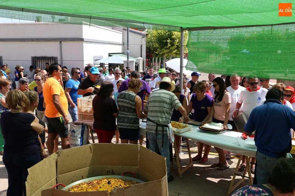 Foto 5 - 600 raciones de paella para encarar el fin de fiestas