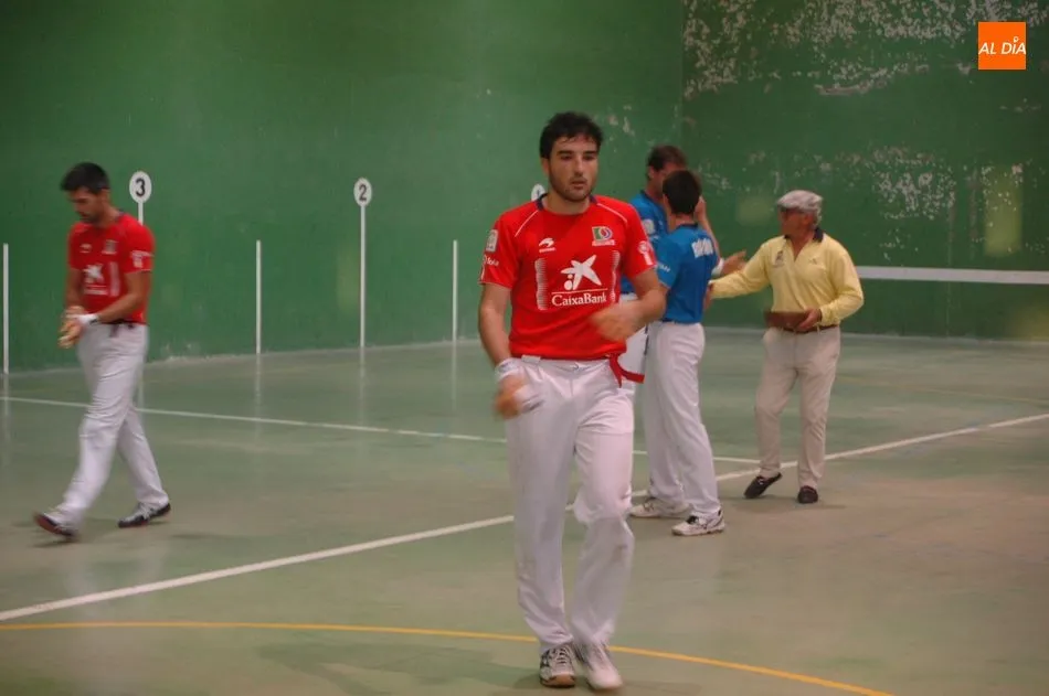 Foto 4 - La pelota a mano, protagonista de una nueva jornada festiva en Villavieja de Yeltes  