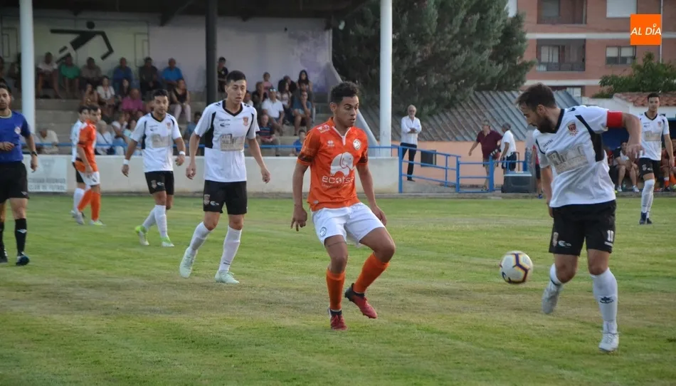 El Ciudad Rodrigo empata con el Juvenil de Unionistas tras faltarle precisión en el remate  