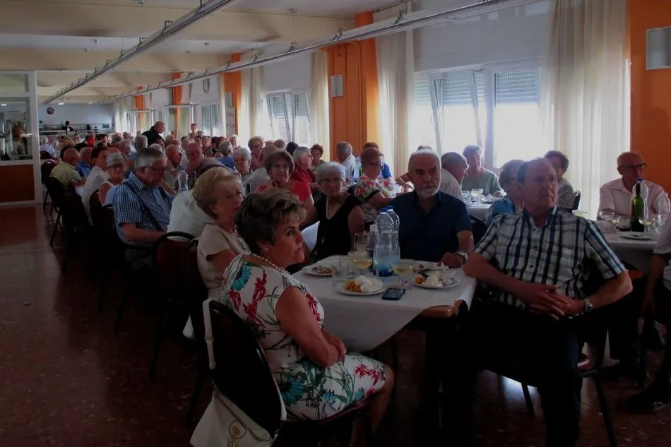 Foto 4 - Los bejaranos ausentes m&aacute;s veteranos celebran su fiesta en el Centro de D&iacute;a de Mayores  
