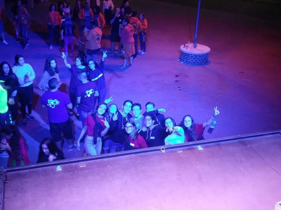 Foto 3 - La discoteca m&oacute;vil clausura las fiestas