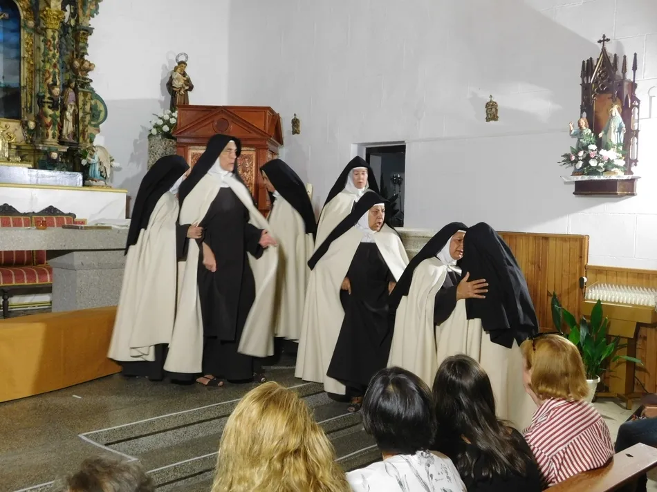 Foto 11 - Monjas y maduras  