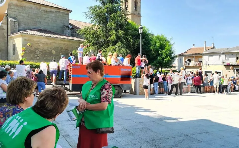 Foto 3 - La Asociaci&oacute;n Espa&ntilde;ola contra el C&aacute;ncer recibe la solidaridad de Villar de Ciervo y La Atalaya  