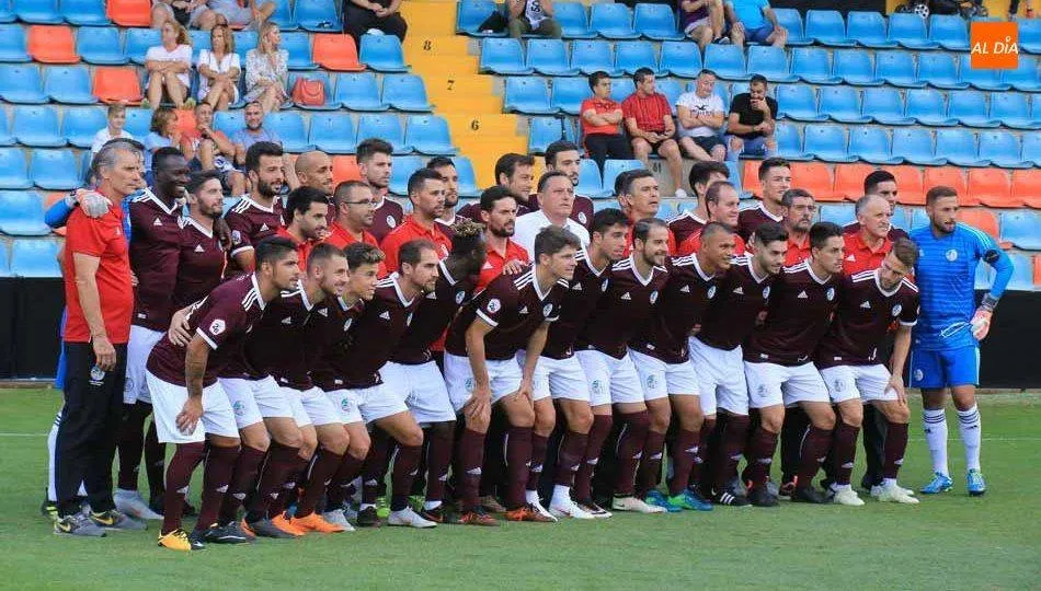 La plantilla del Salamanca UDS el día de la presentación.