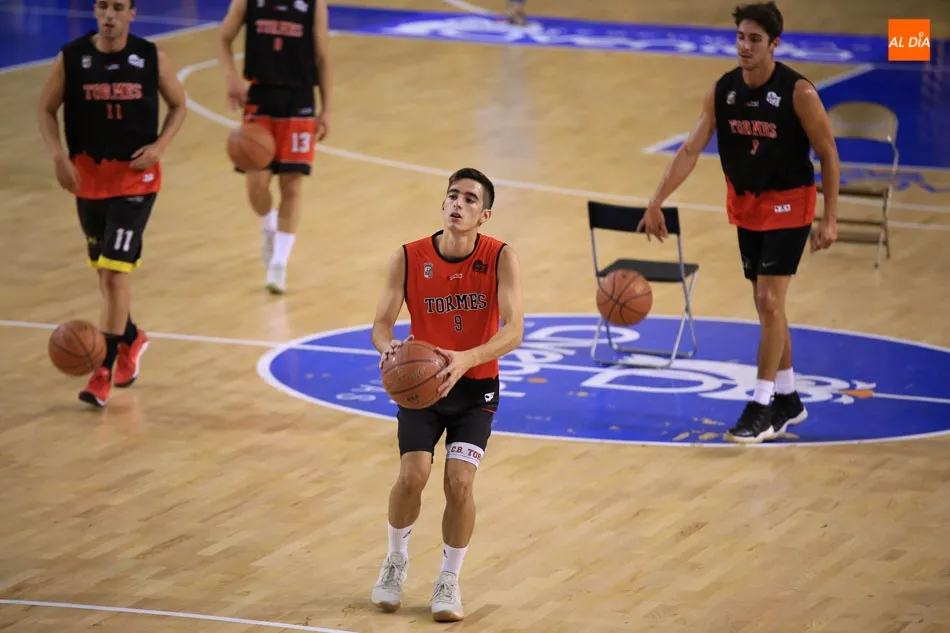 Foto 8 - El proyecto de LEB Plata de La Antigua &ndash; CB Tormes comienza su aventura