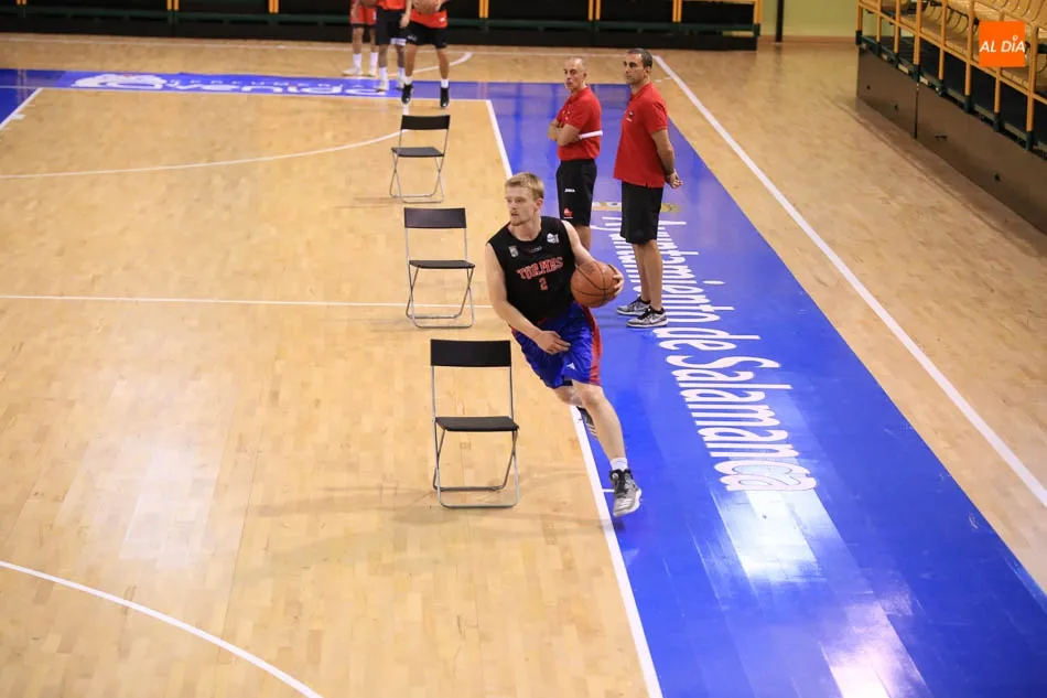 Foto 7 - El proyecto de LEB Plata de La Antigua &ndash; CB Tormes comienza su aventura