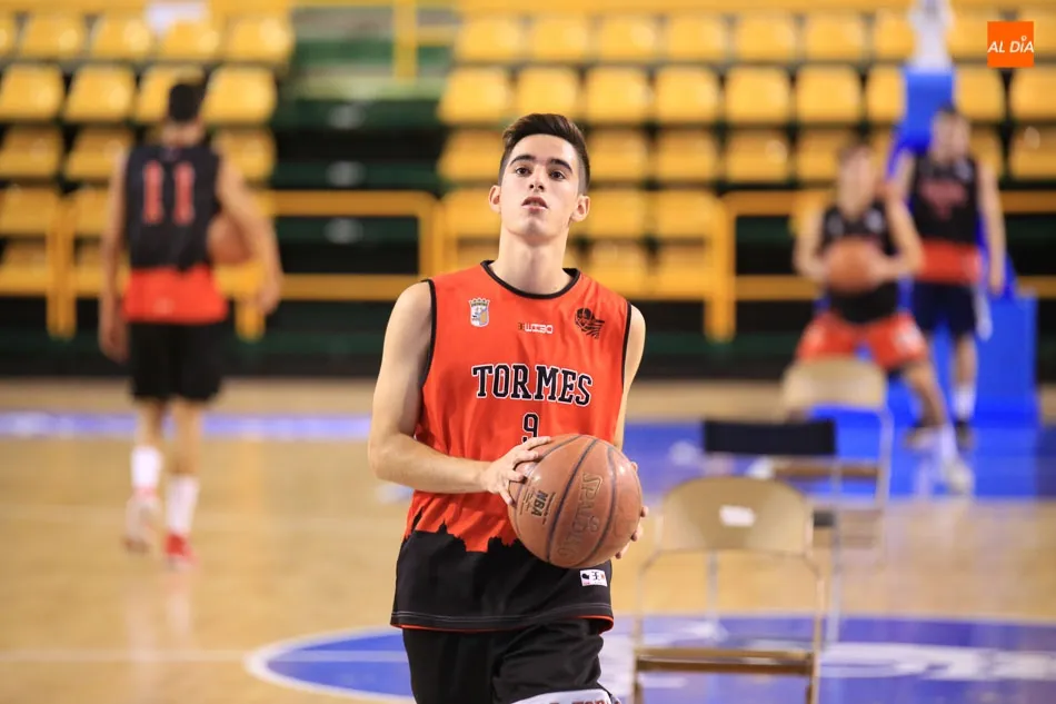 Foto 3 - El proyecto de LEB Plata de La Antigua &ndash; CB Tormes comienza su aventura