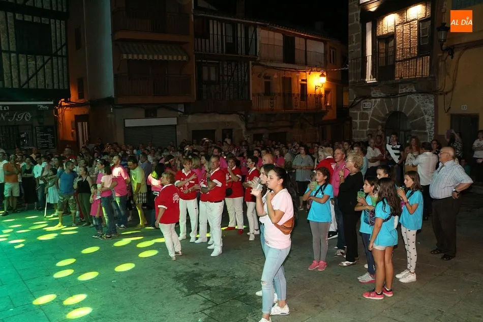 Foto 8 - Diego Hern&aacute;ndez da inicio a los festejos con un emotivo preg&oacute;n