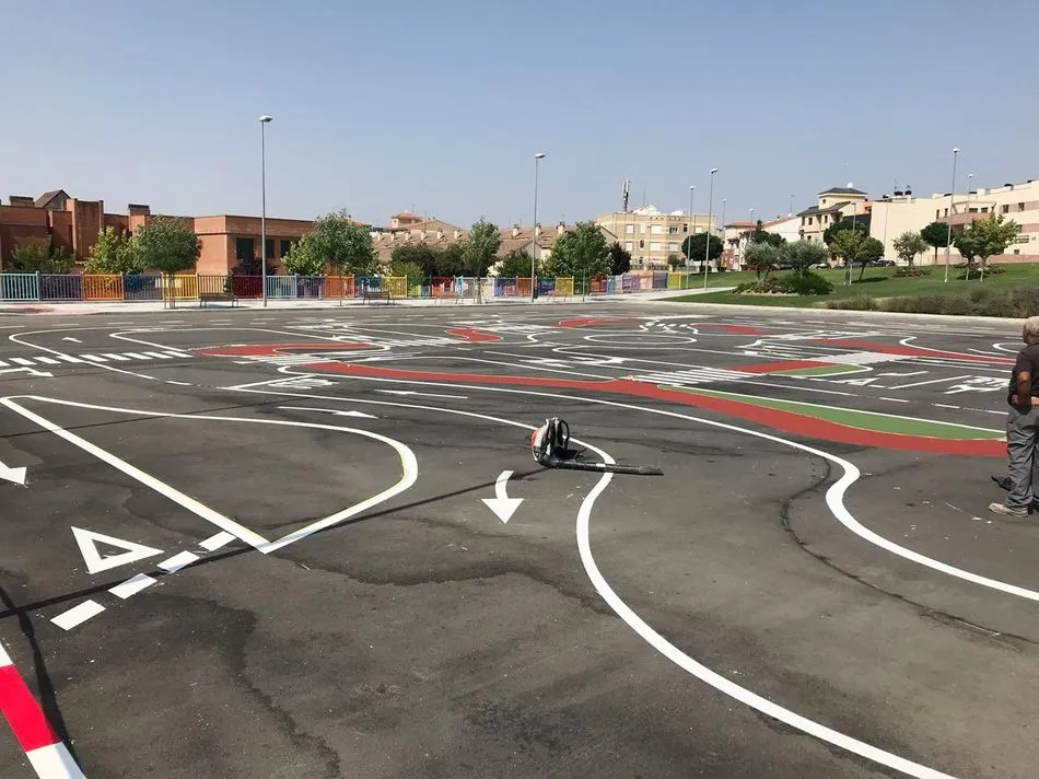 Foto 4 - El Ayuntamiento de Carbajosa trabaja ya en la creaci&oacute;n de un circuito de seguridad vial en el...