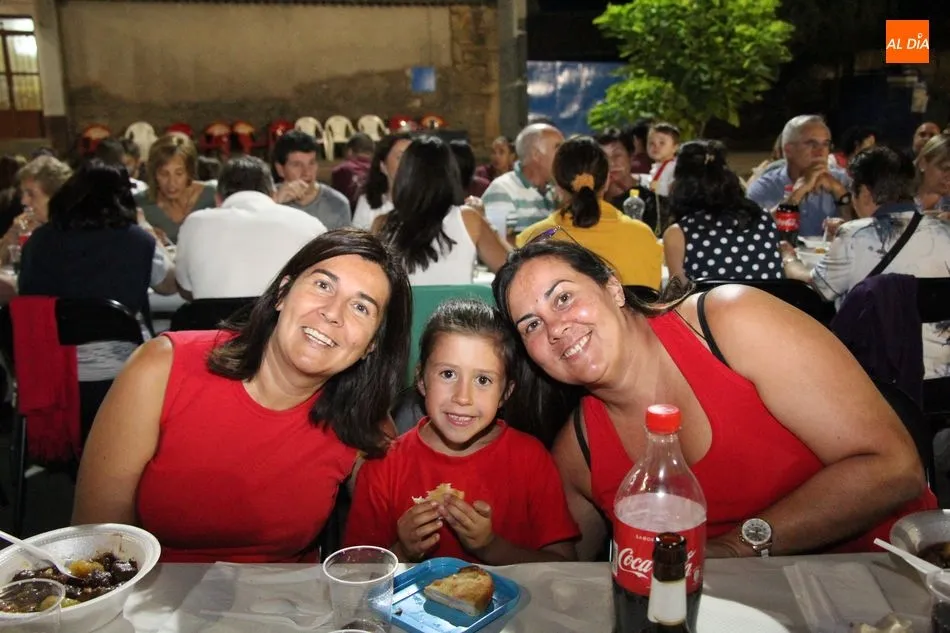 Foto 10 - Degustaci&oacute;n de caldereta de ternera para coger fuerzas en Encinasola de los Comendadores  