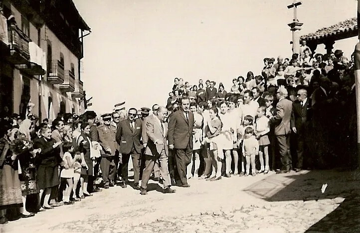 Foto 2 - Aquellas visitas del gobernador civil a los pueblos