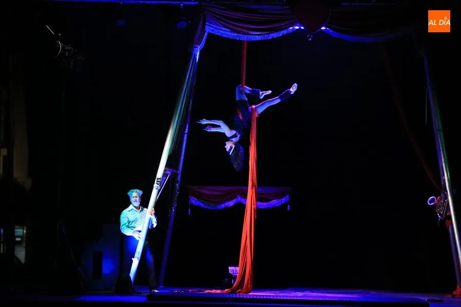 Momento de la actuación de Nando y Maila sobre el escenario / Foto: Alberto Martín.