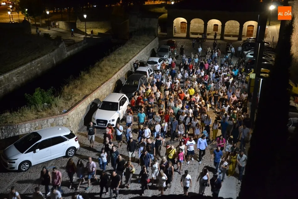 Foto 11 - La Ruta de los Malditos 2 estrena personajes ante m&aacute;s de 200 personas en una calurosa velada  