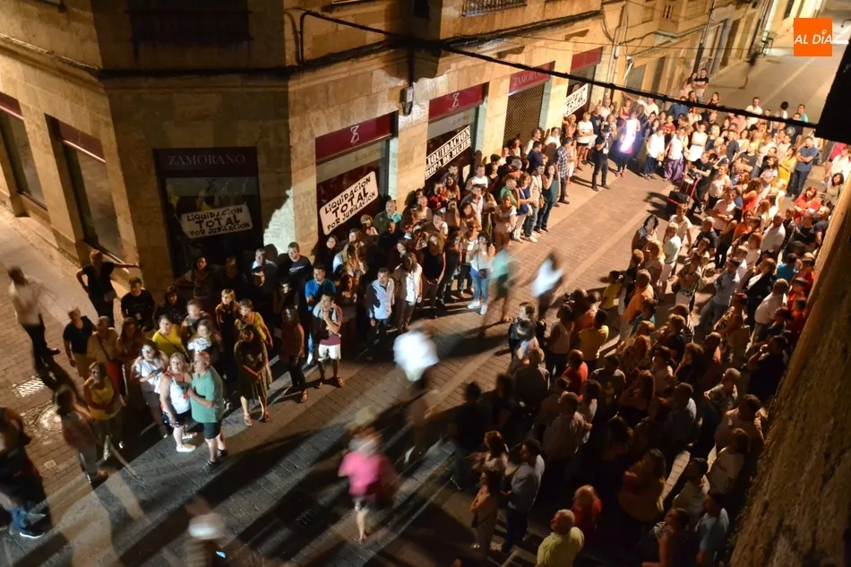 Foto 8 - La Ruta de los Malditos 2 estrena personajes ante m&aacute;s de 200 personas en una calurosa velada  