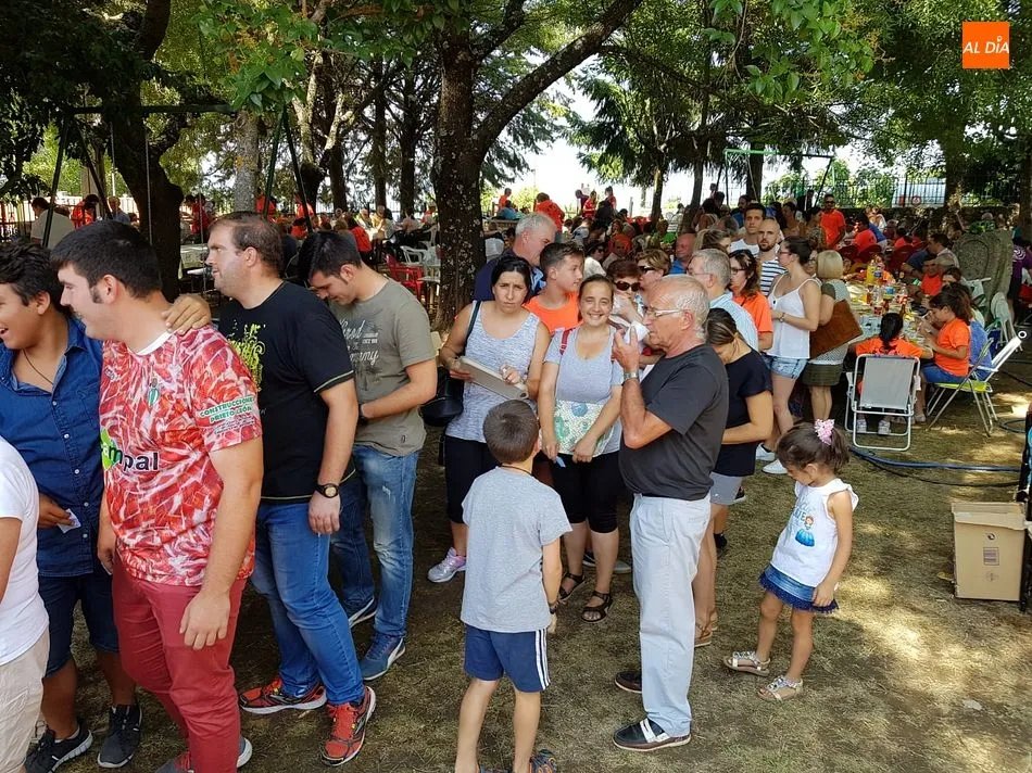 Foto 4 - Concurrida paella para cerrar los festejos