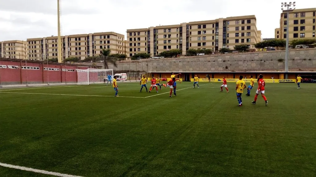 Foto 4 - Unionistas cae por la m&iacute;nima en su visita a Las Palmas Atl&eacute;tico (1-0)