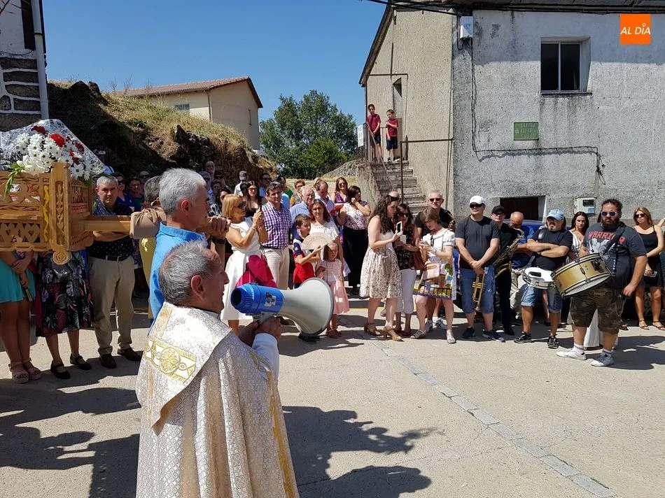 Foto 3 - San Ram&oacute;n recibe un c&aacute;lido homenaje