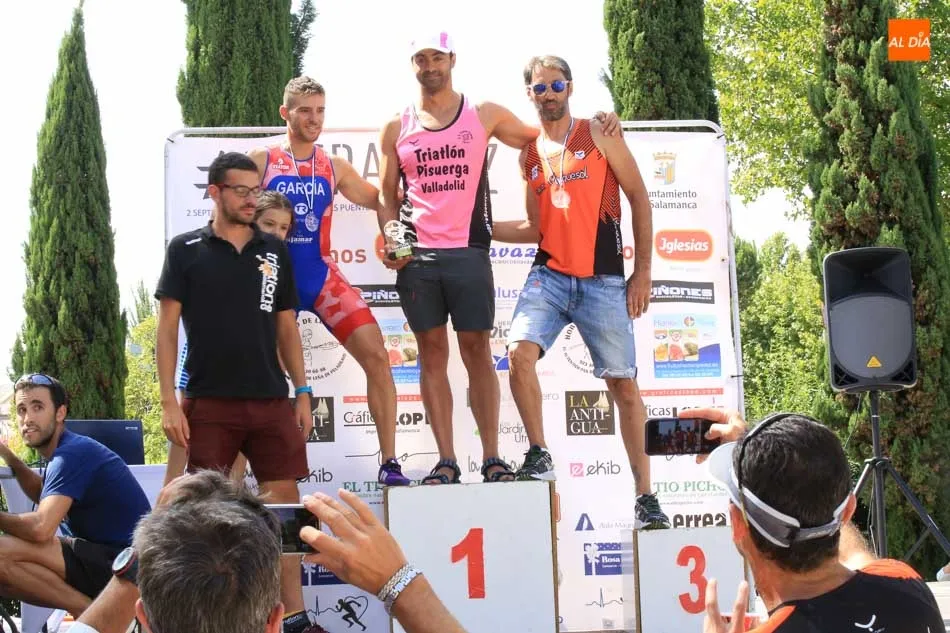 Foto 6 - Miguel Risco y Esther G&oacute;mez se imponen en el Triatl&oacute;n Veracruz
