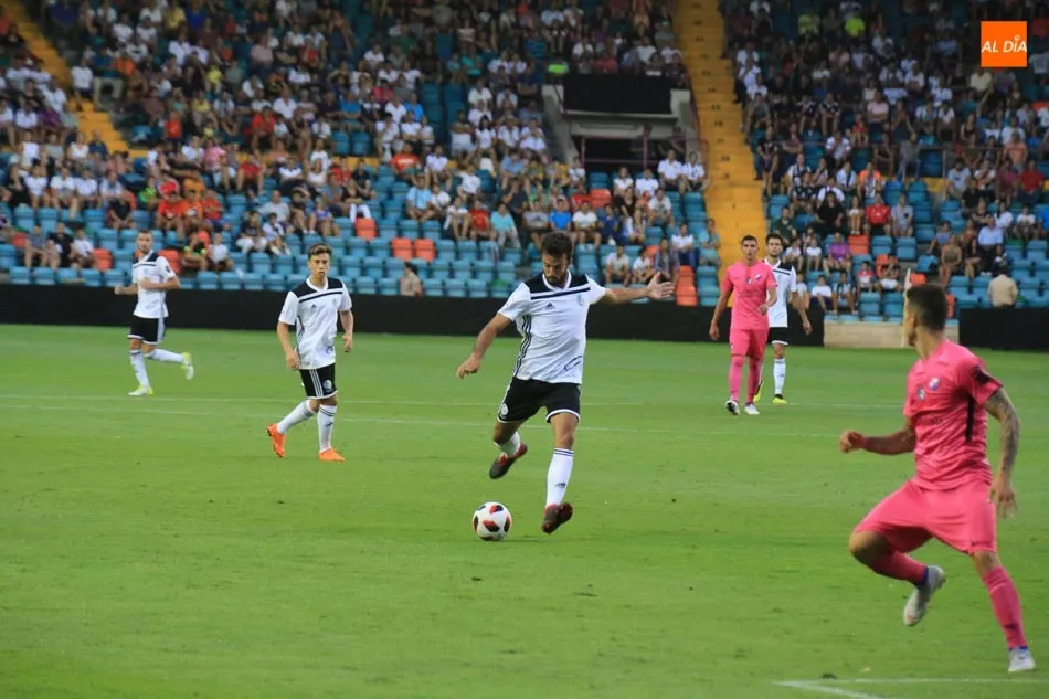 Foto 3 - El Salamanca UDS domina, pero la falta de punter&iacute;a evita su primer triunfo (0-0)