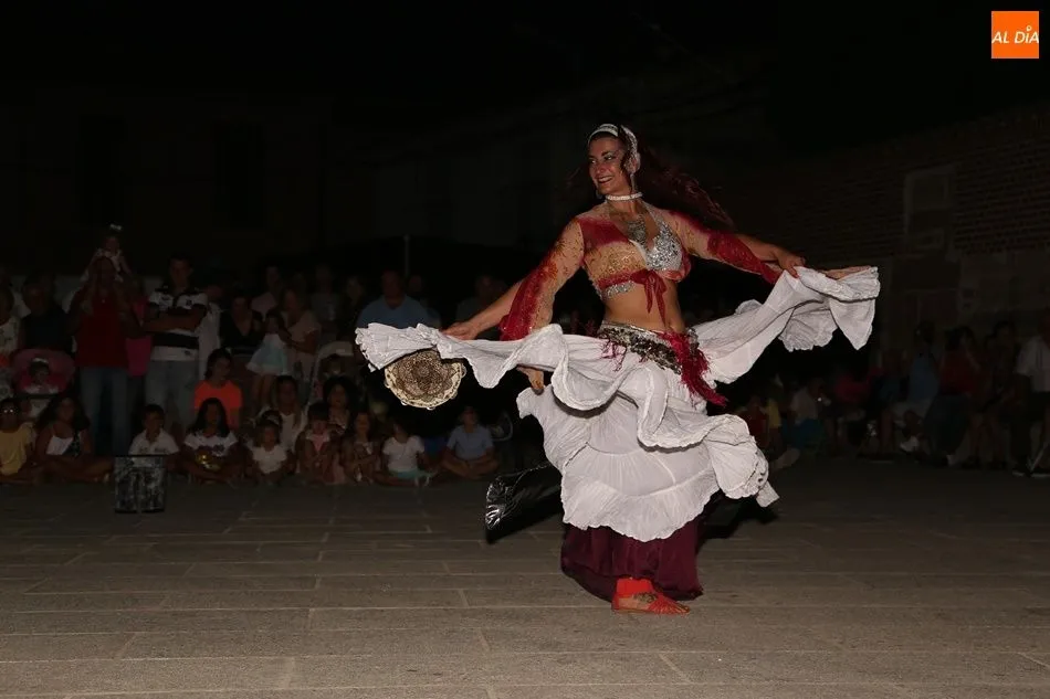 Foto 11 - El fuego y la danza contin&uacute;an la Semana Cultural