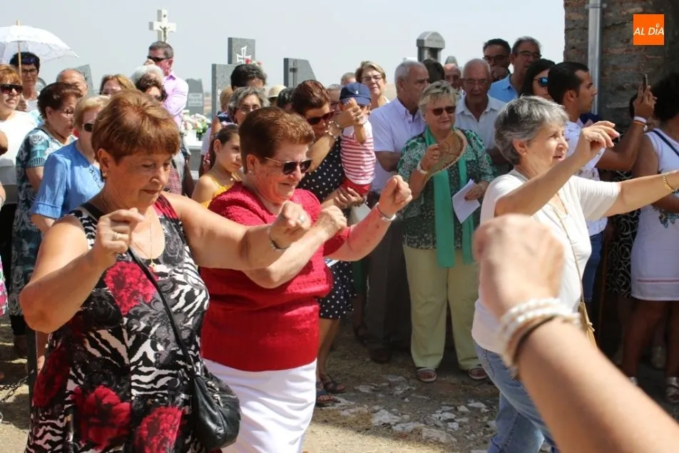 Foto 7 - La fiesta de la Virgen de Otero sigue muy viva