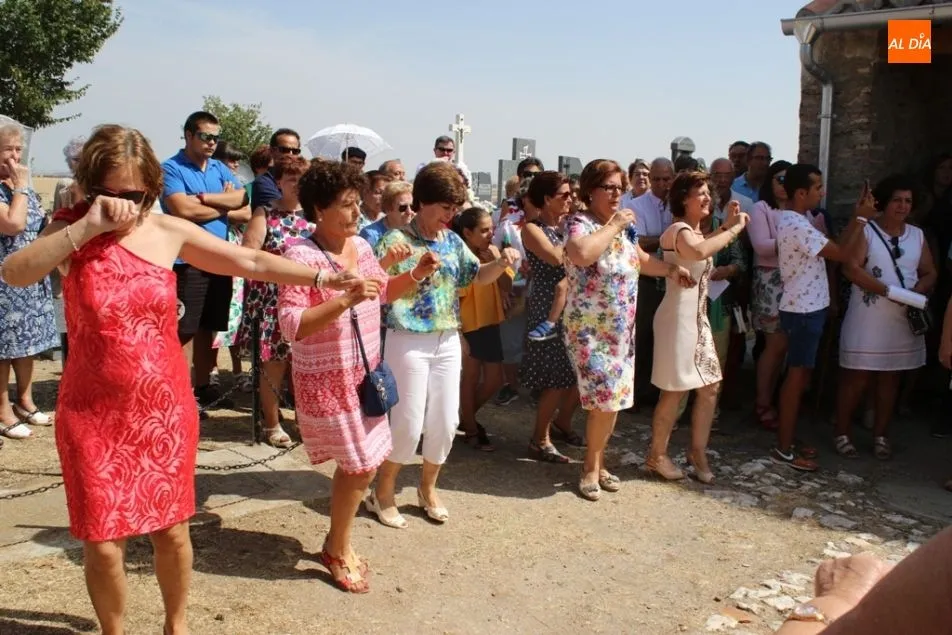 Foto 3 - La fiesta de la Virgen de Otero sigue muy viva