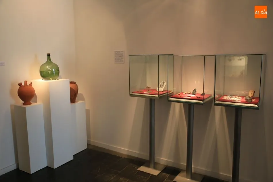 Foto 10 - La Salina ensalza con la muestra &lsquo;Imaginarios&rsquo; los ritos y costumbres de la cultura salmantina