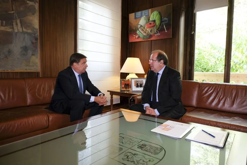 Foto 3 - Herrera pide al ministro de Agricultura el compromiso firme del Gobierno para no perder...