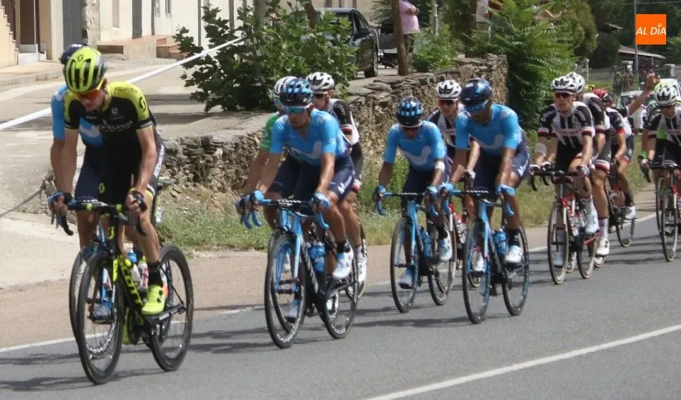 Foto 7 - Alba de Tormes vive una jornada hist&oacute;rica con el paso de la Vuelta a Espa&ntilde;a