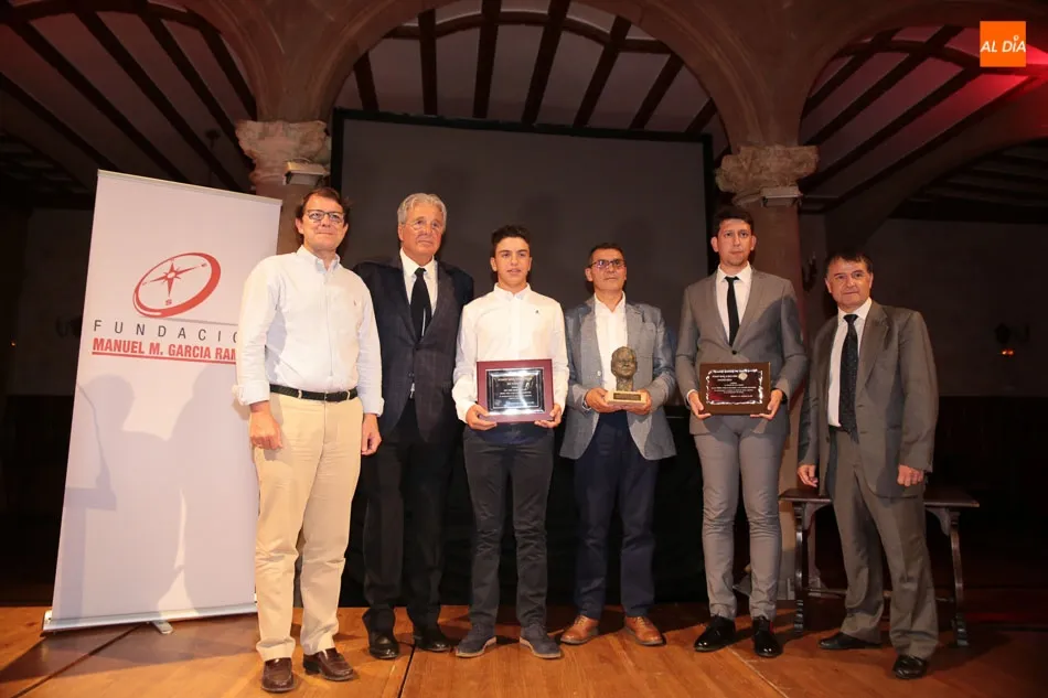 Foto 7 - El CD Salamanca FF y Jos&eacute; Mar&iacute;a Rozas, reconocidos por los premios D&acute;Alessandro