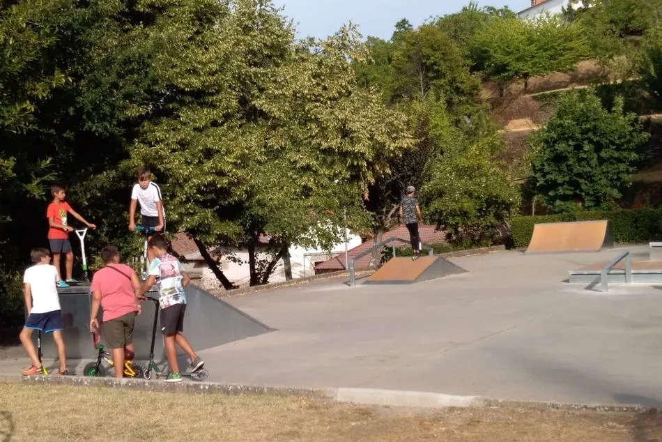 Foto 2 - Los j&oacute;venes bejaranos ya tienen un skate park en Santa Ana  