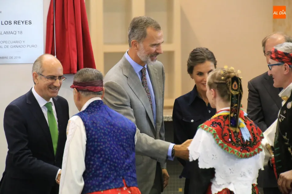 Foto 10 - Los Reyes realzan la importancia de Salamaq en una brillante inauguraci&oacute;n