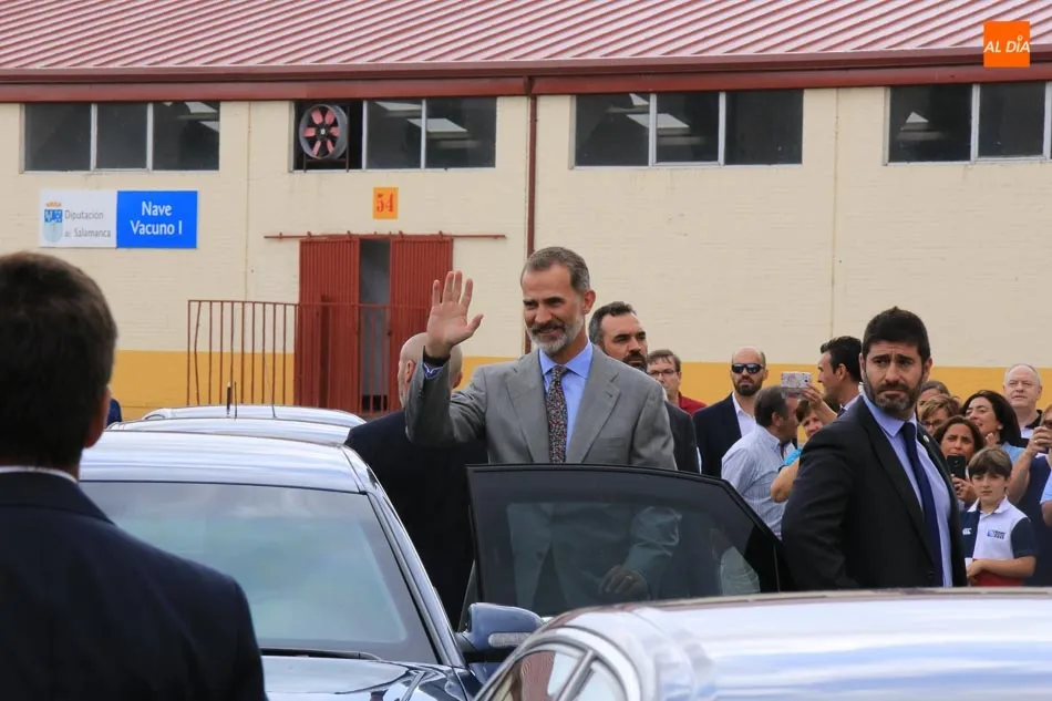 Foto 6 - Los Reyes realzan la importancia de Salamaq en una brillante inauguraci&oacute;n