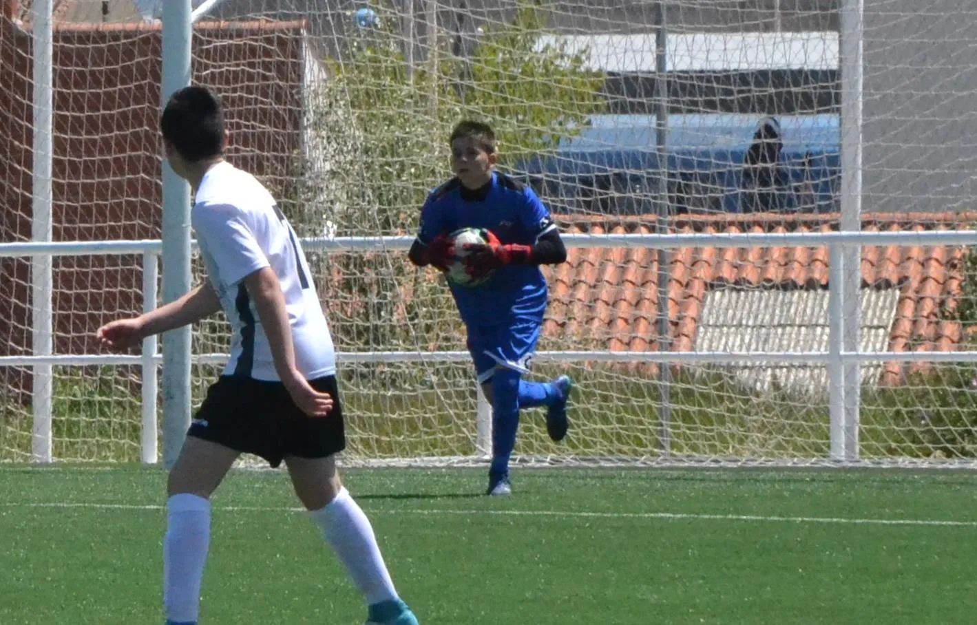 Foto 3 - El Real Madrid ficha a un joven portero que tiene todas sus ra&iacute;ces familiares en Mir&oacute;briga  