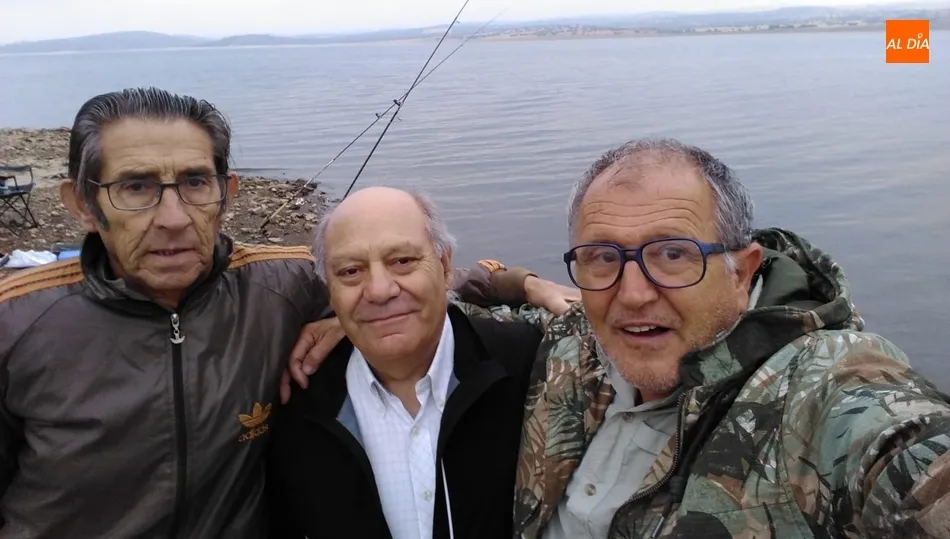 La Asociación de Mayores San Isidro, de pesca en Santa Teresa  