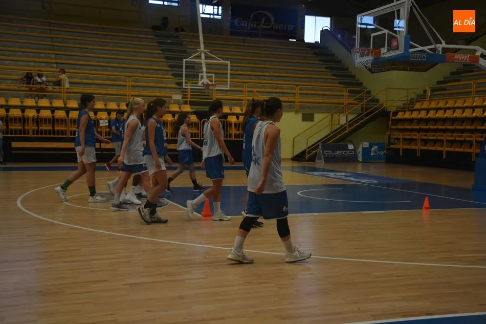 Foto 4 - Numerosas ausencias en el comienzo de la pretemporada para Perfumer&iacute;as Avenida