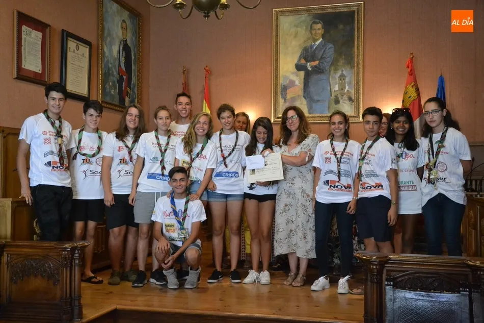 Foto 6 - Entregados los premios del Martes Mayor en un acto muy concurrido gracias a los scouts  