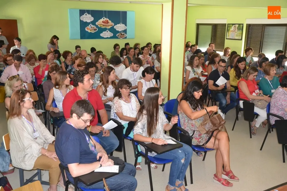 Foto 6 - El Colegio Misioneras de la Providencia inicia la celebraci&oacute;n de su 50&ordm; Aniversario  