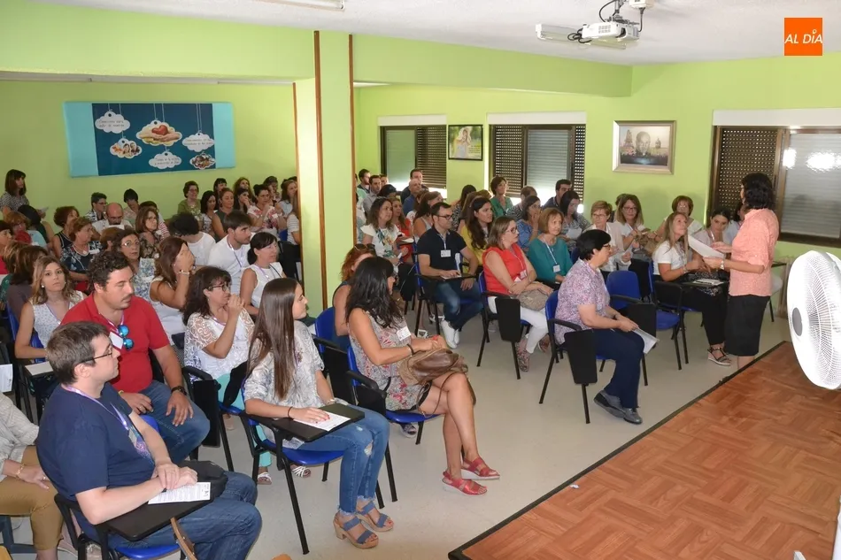 Foto 7 - El Colegio Misioneras de la Providencia inicia la celebraci&oacute;n de su 50&ordm; Aniversario  