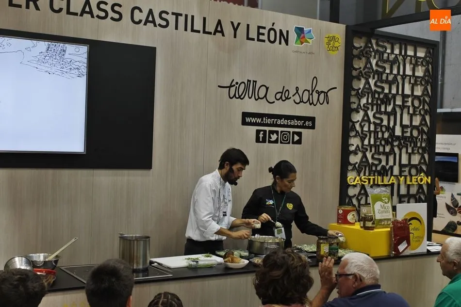 Foto 3 - Taller de cocina micol&oacute;gica con el cocinero salmantino Adri&aacute;n Casado