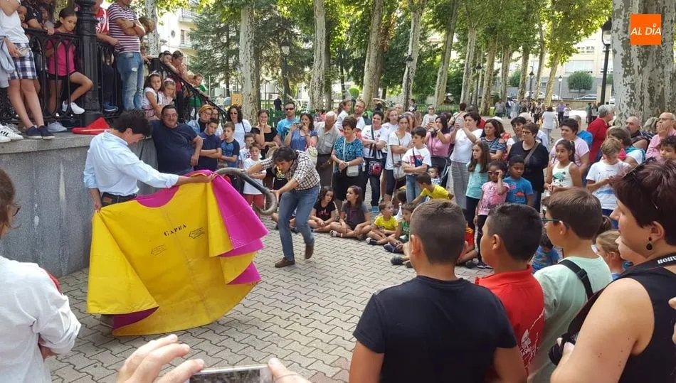 Toreo de Salón en el parque municipal de La Corredera