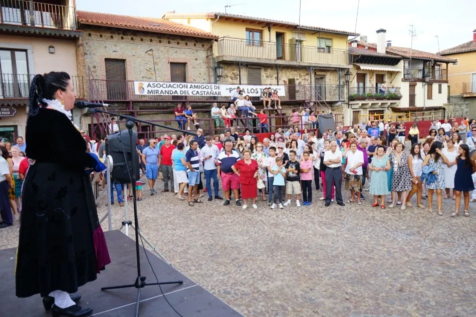 Carlos Fortes pregona los festejos y anima a los vecinos a preservar las tradiciones
