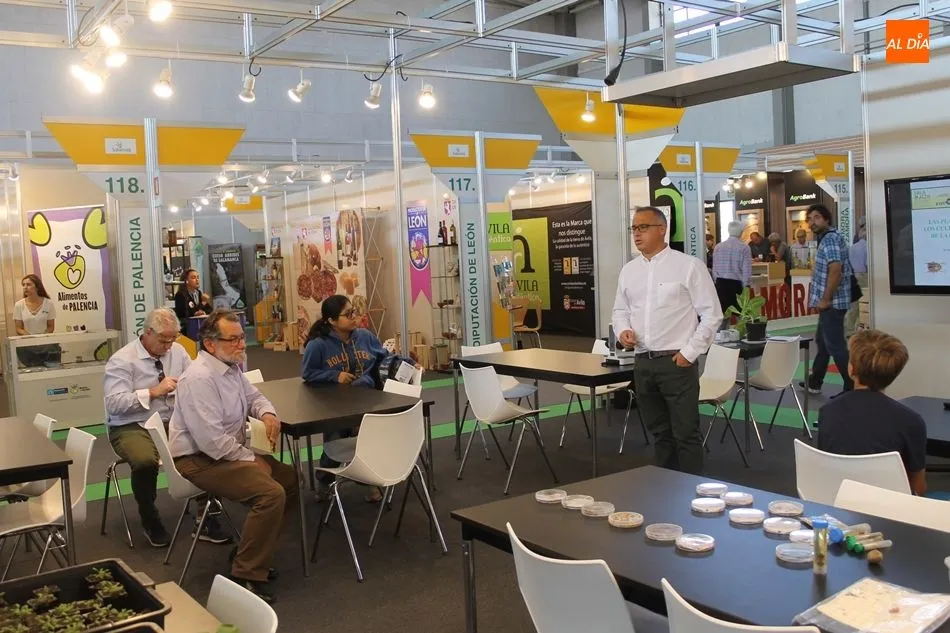 Demostración en el Espacio de Innovación y Divulgación Científica de la Usal