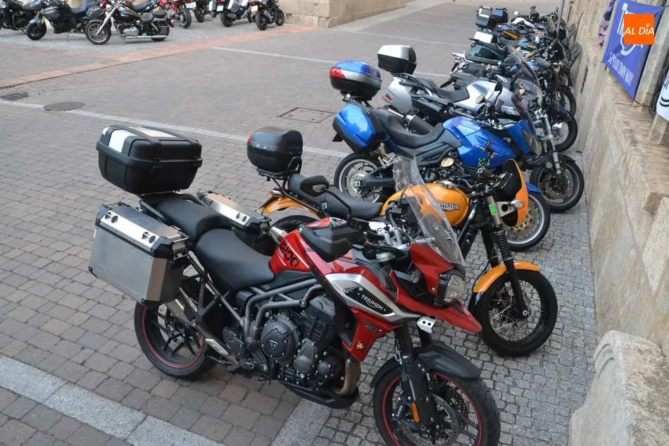Foto 9 - Mir&oacute;briga acoge este fin de semana a 80 moteros de &lsquo;El Club Triumph&rsquo;  